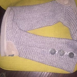 Gray long sweater UGG boots